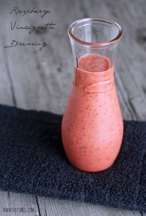 Raspberry Vinaigrette Dressing made in a blender with only 6 ingredients Raspberry Vinaigrette Dressing made in a blender with only 6 ingredients