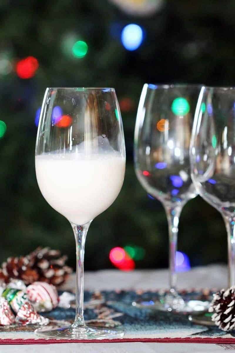 Cinnamon Roll Holiday Cocktail Recipe 730 Sage Street