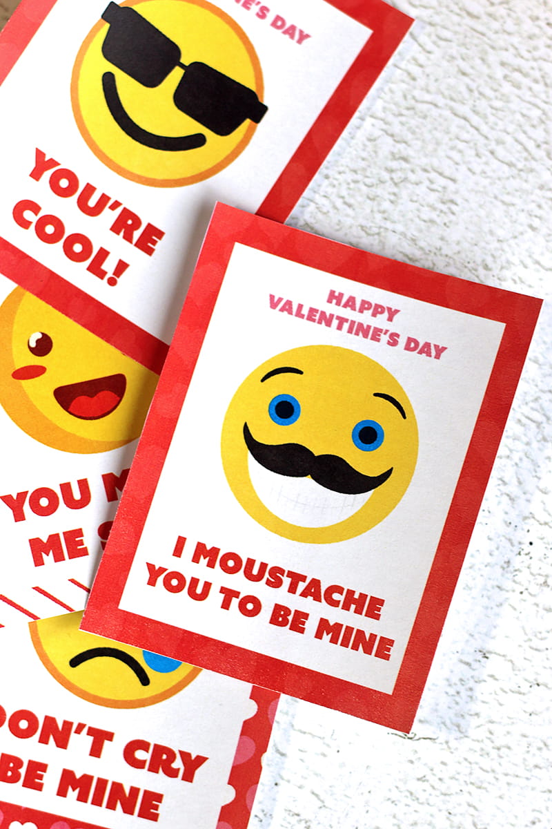 emoji-printable-valentine-s-day-cards-730-sage-street