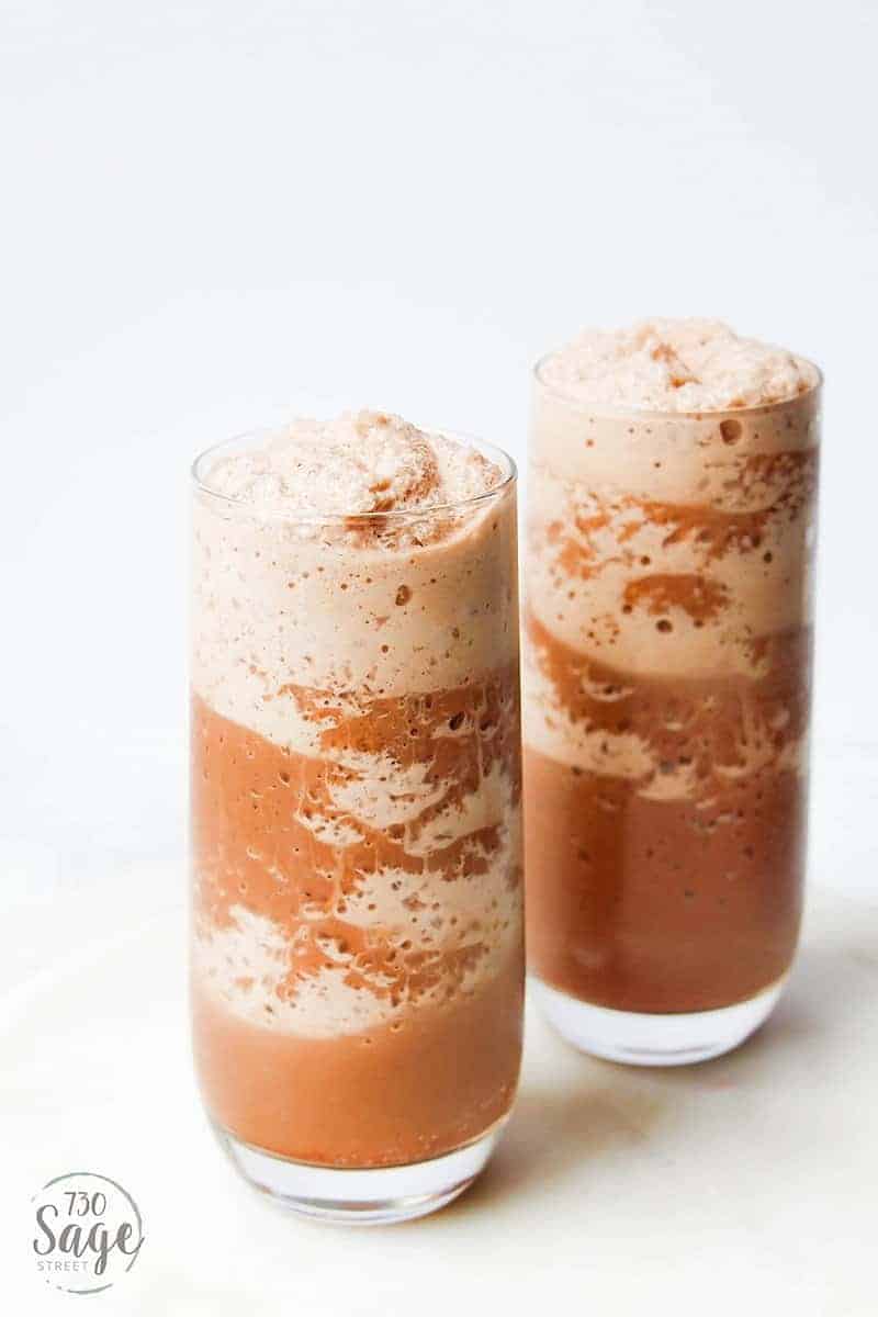 Crush your cravings for a delicious coffee treat with this low carb mocha frappe recipe & stay on track with your ketogenic diet without the guilt.