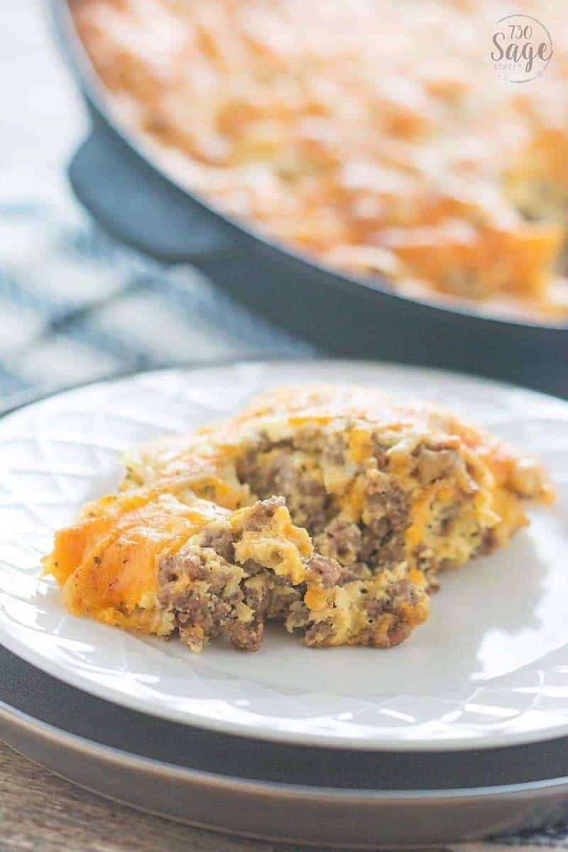 Keto Cheeseburger Casserole 4 Easy low carb cheeseburger pie! Bake this in a skillet or casserole dish for a quick, delicious meal, the whole family will enjoy.