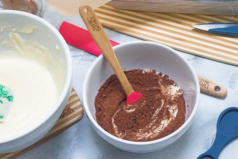 white mixing bowls