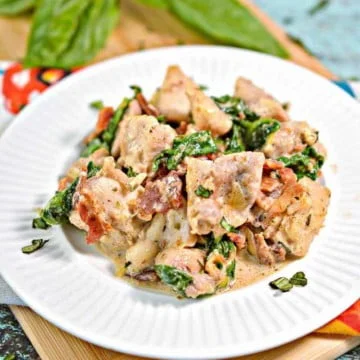 Final plating of Keto Chicken Carbonara Recipe