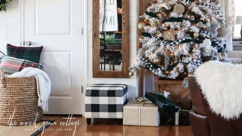 17 Best Christmas Tree Ideas 2021 8 Festive flocked decor