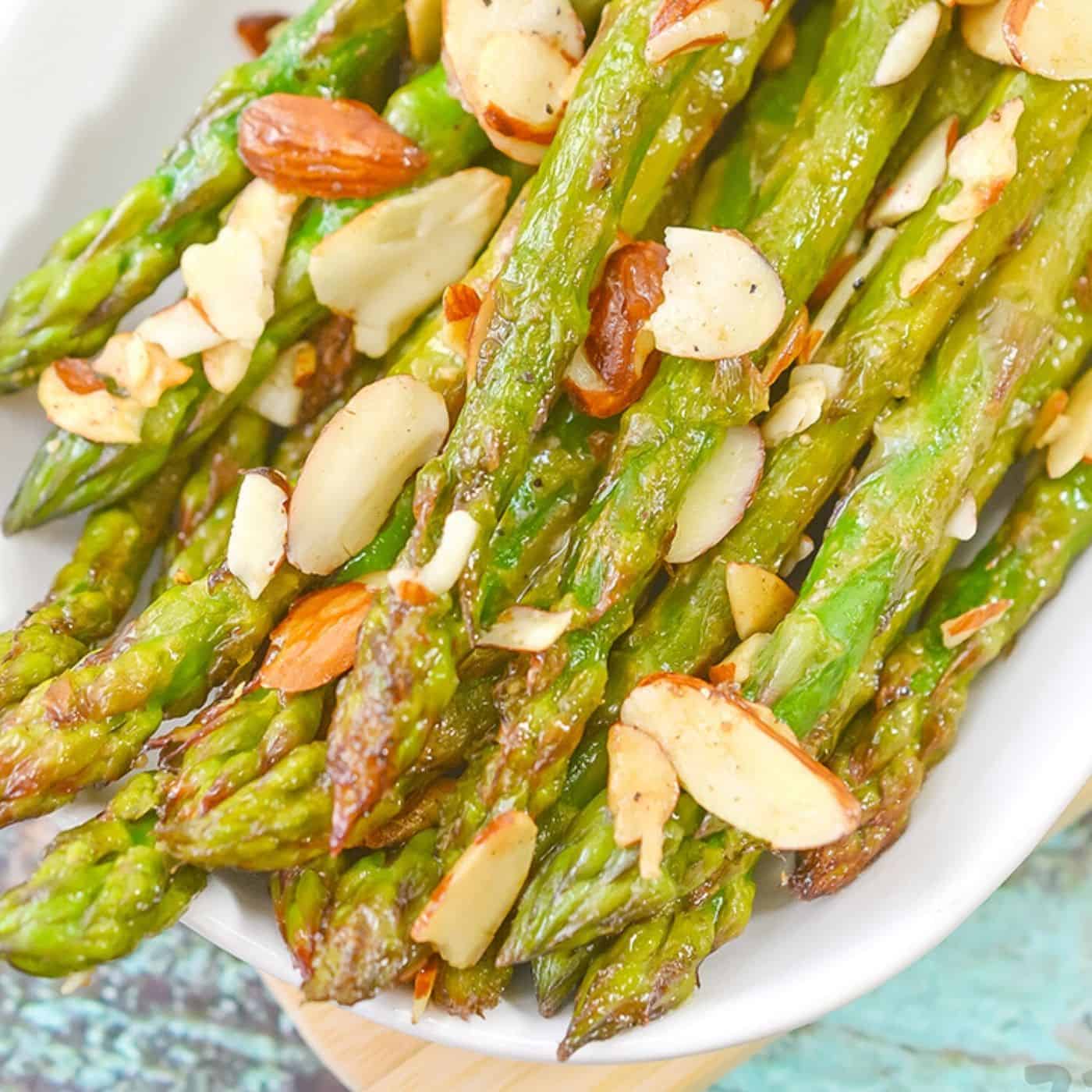 Sauteed Asparagus with almond seeds