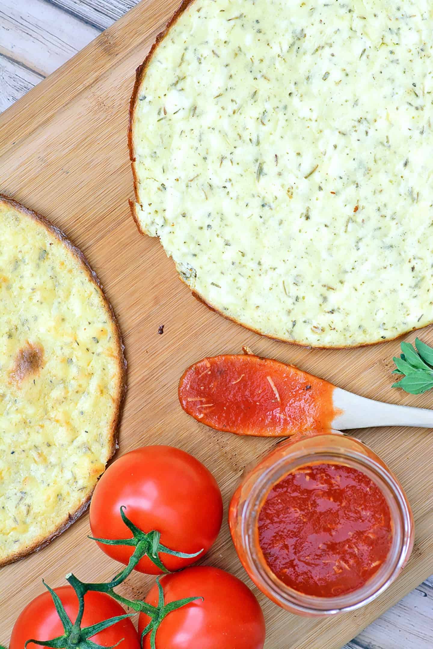 Keto Pizza Crust with fresh tomatos 