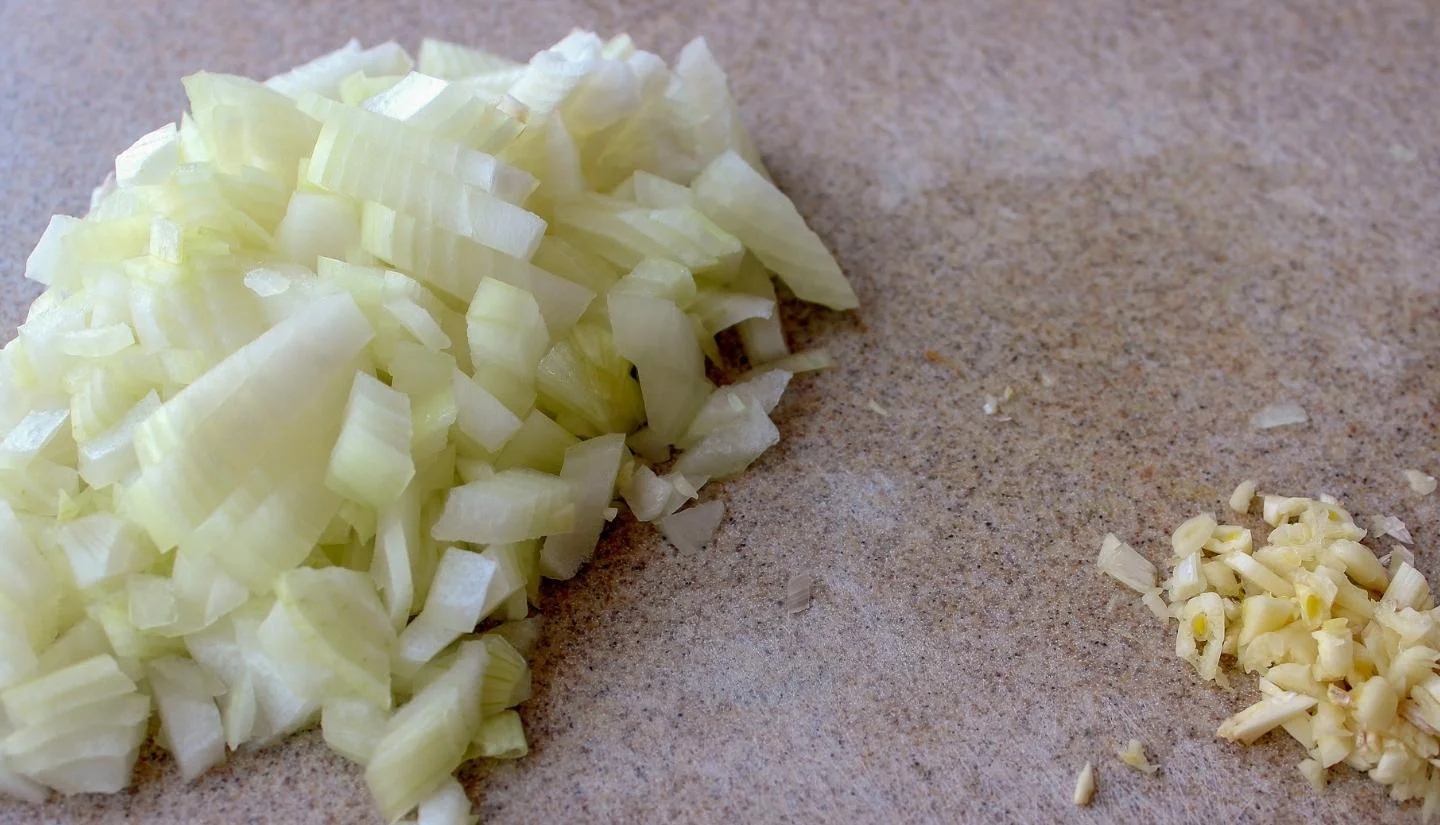 choopep onion and garlic