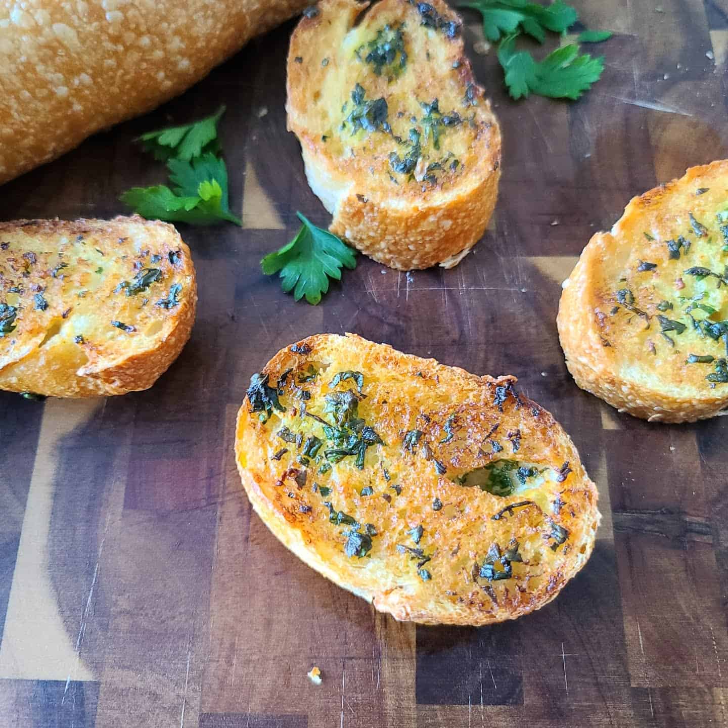 air fryer garlic bread 2