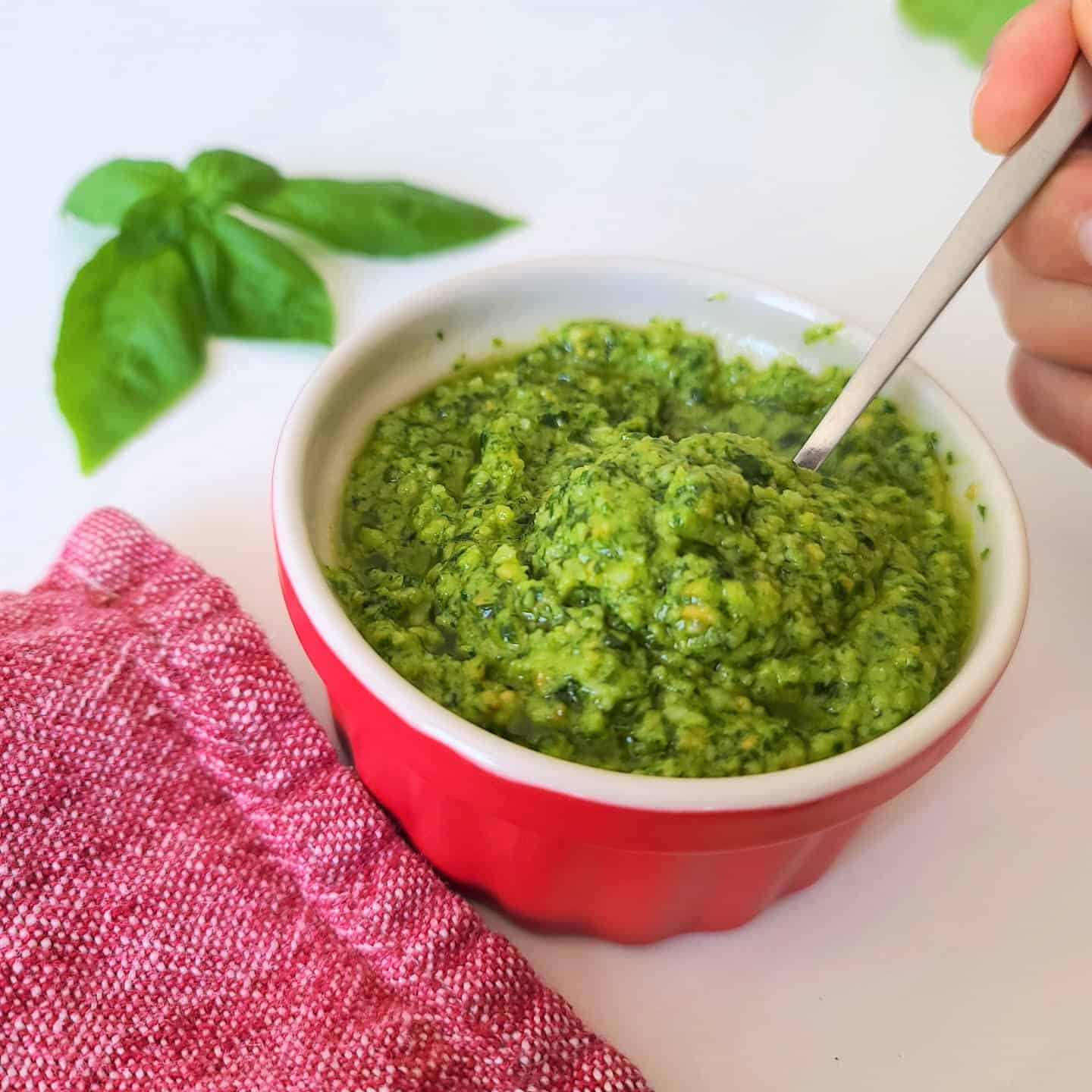 Fresh Basil Pesto with Cashews