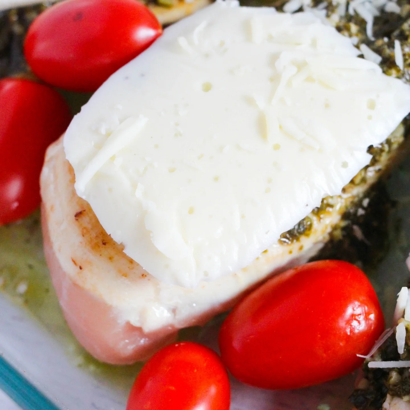 chicken breast with mozarella and cherry tomatoes