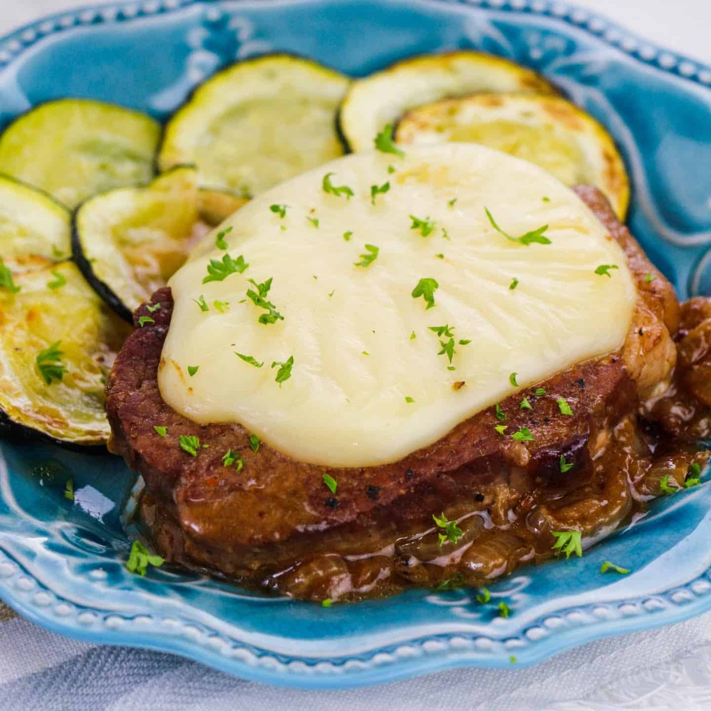 smothered steak and onion gravy