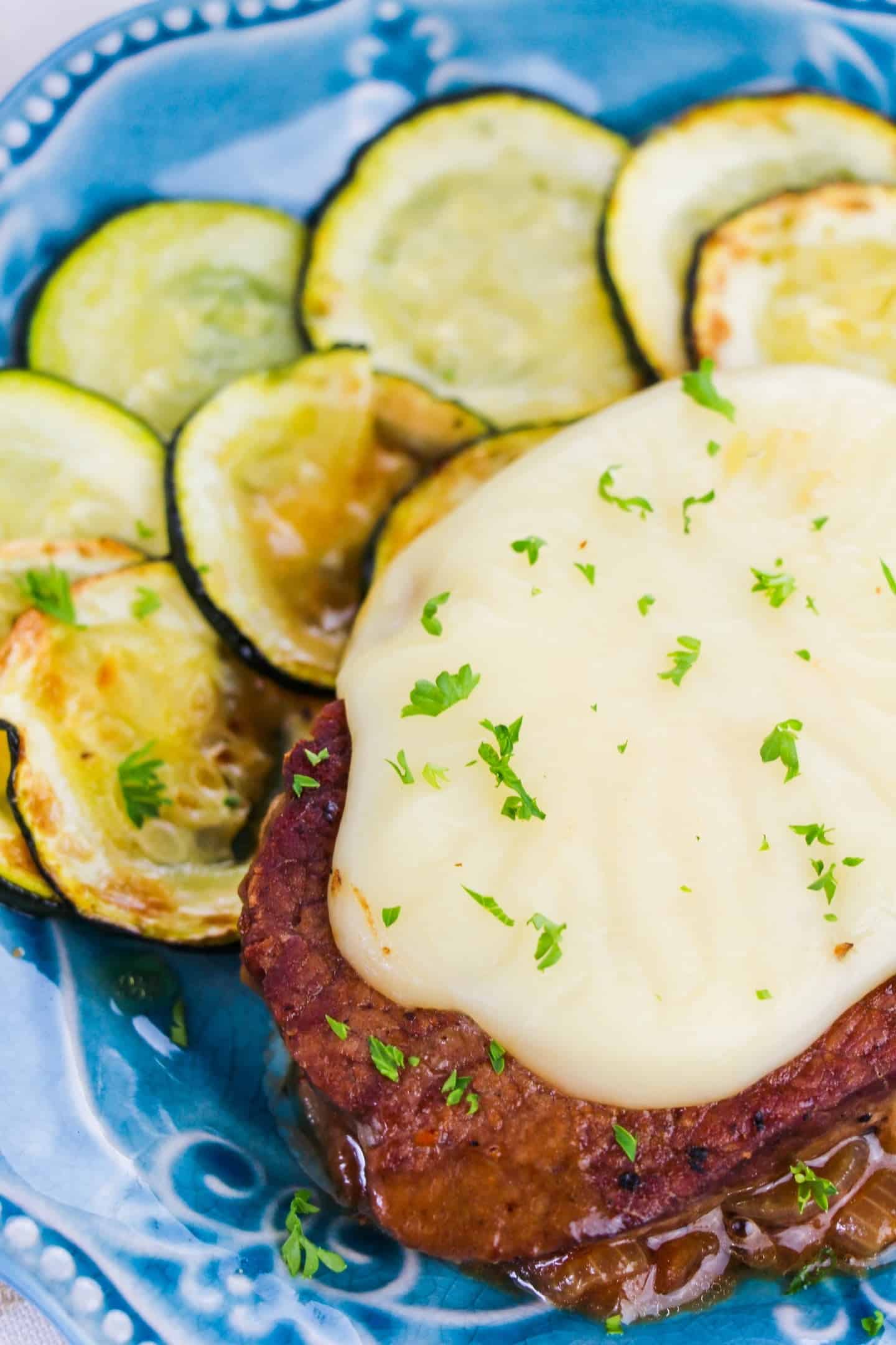  smothered steak and onion gravy