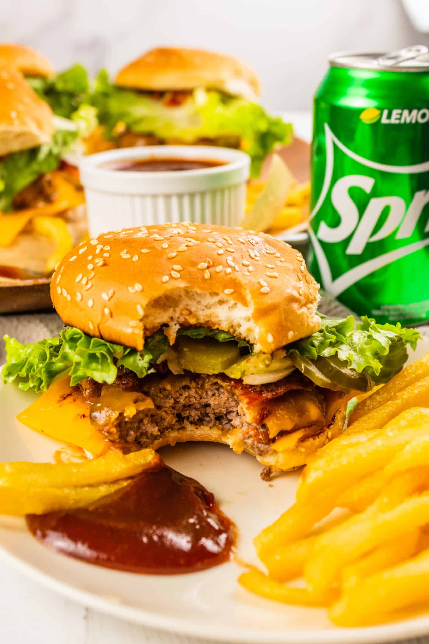 Travis Burger 2