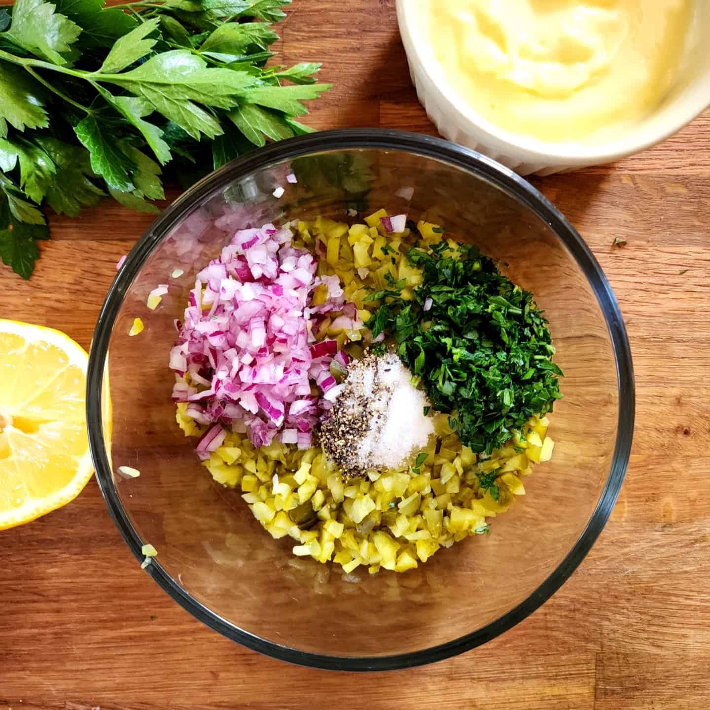 Chopped onions and pickles into cubes