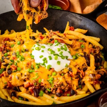 Chili cheese fries featured