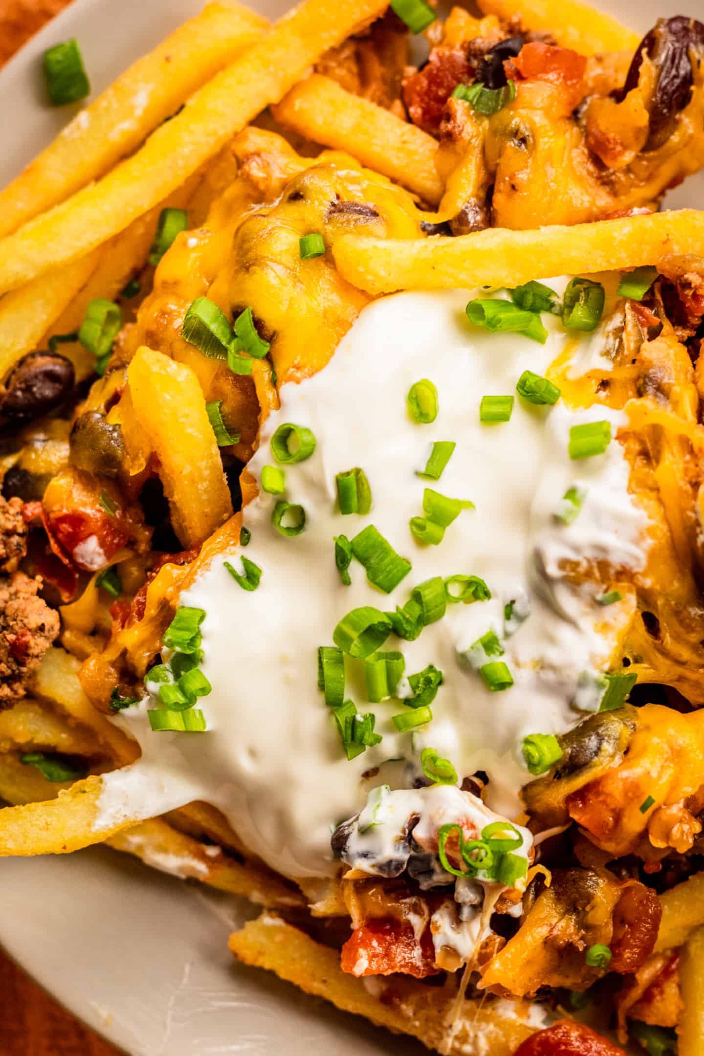 chili cheese fries serving
