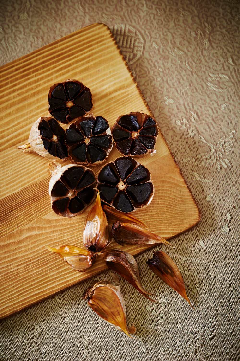 Black Garlic Pasta with Simple Shallot Sauce - The Original Dish