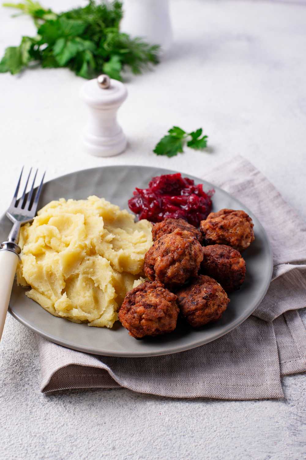 15 Recipes With Meatballs And Potatoes