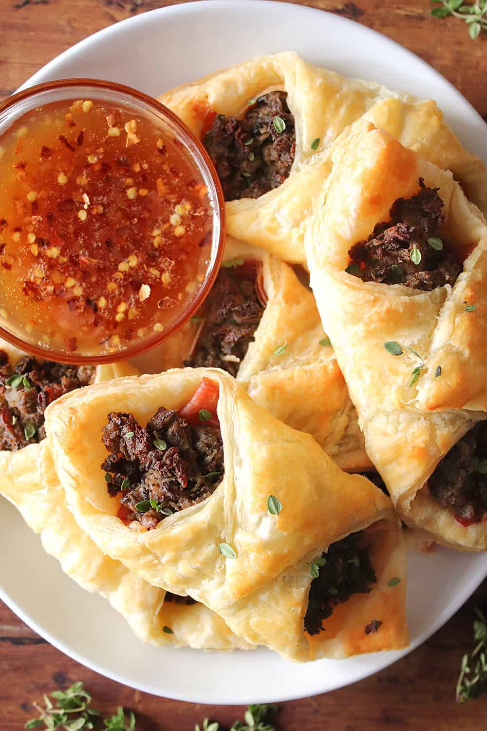 BEEF WELLINGTON TURNOVERS WITH SWEET CHILI WINE SAUCE