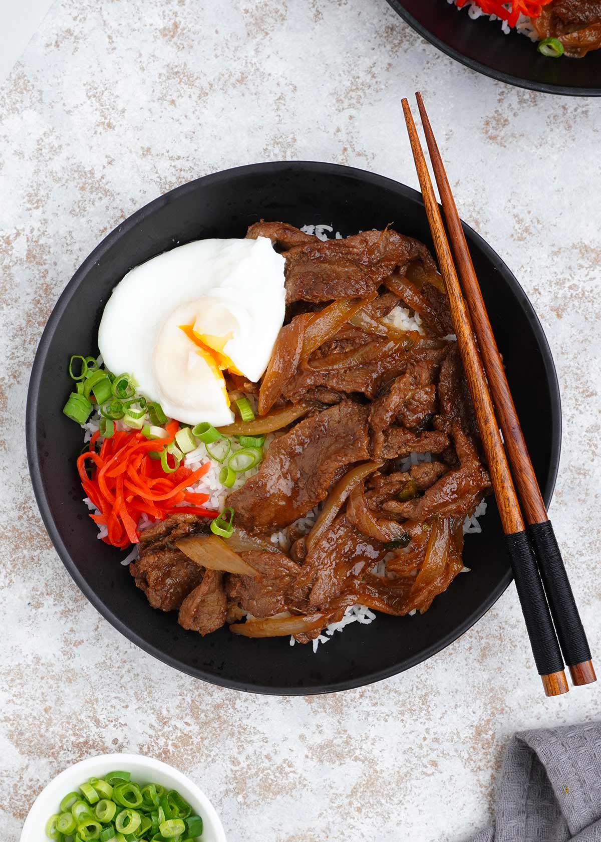 JAPANESE BEEF BOWL ( GYUDON )